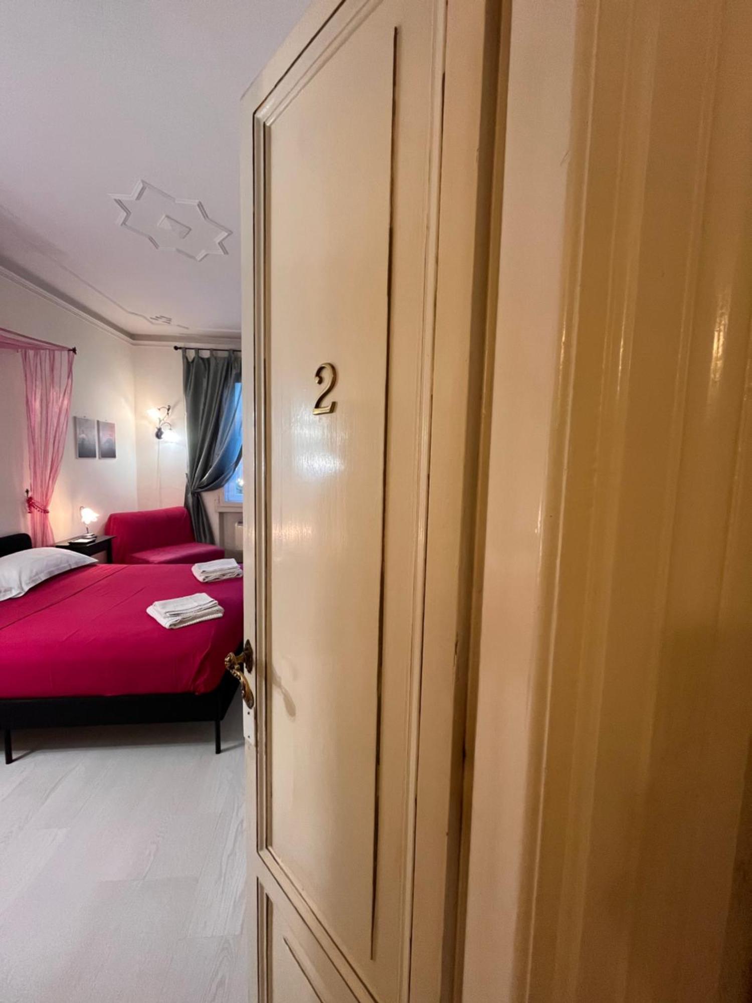 B&B Dolcevirginia ローマ エクステリア 写真